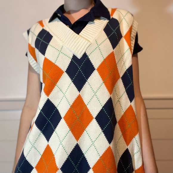 Tommy Hilfiger argyle sweater vest - Picture 2 of 8